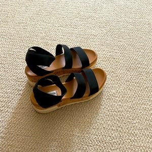 Steve Madden Bandi Platform Sandal